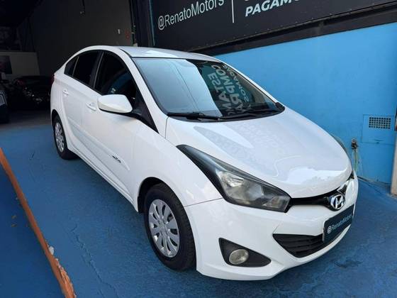 HYUNDAI HB20S 1.6 COMFORT PLUS 16V FLEX 4P AUTOMÁTICO